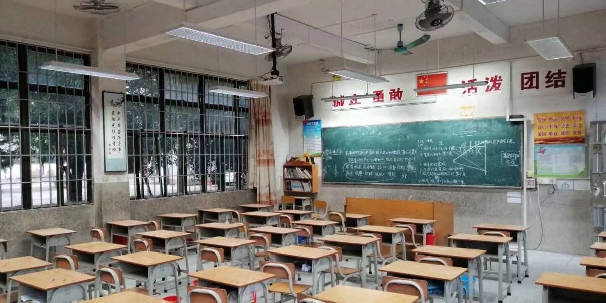 <i style='color:red'>成功案例</i>｜健康護眼，用教室優(yōu)質(zhì)照明光環(huán)境點亮江門黃克兢博士學校