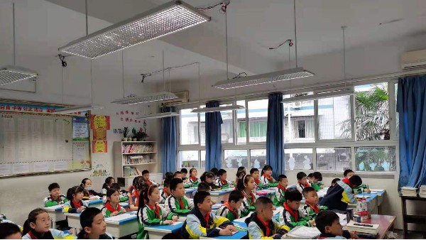 案例｜重慶市豐都縣第一小學教室照明改造，呵護學生視力健康